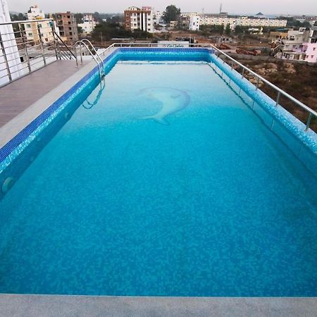 Npg Hotel Yelahanka Exterior foto